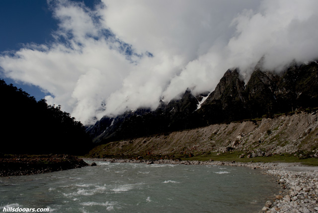 A view from Yumthang Valley