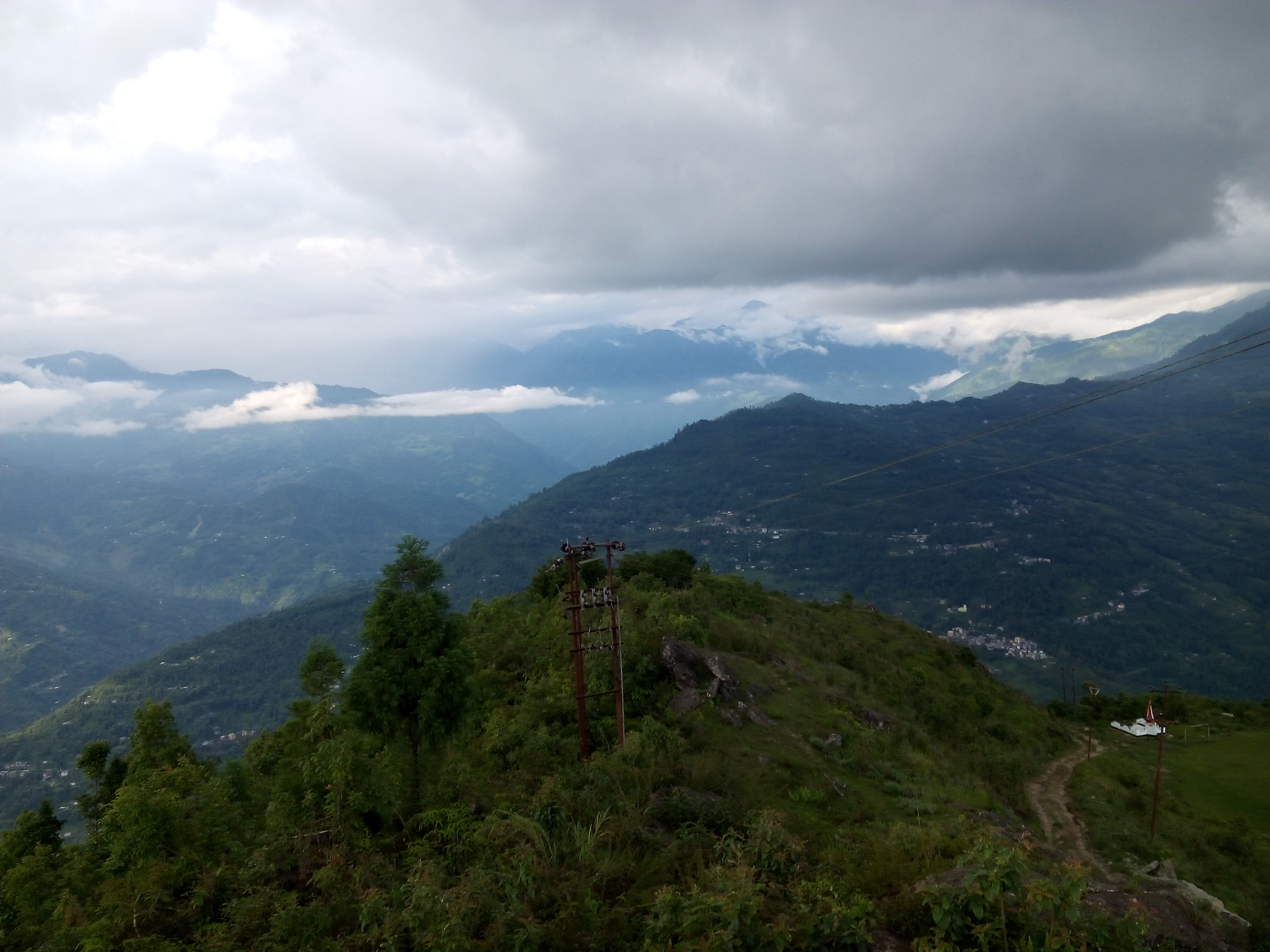 Bomdila tourist lodge near Pedong