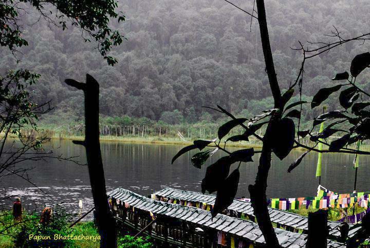 Khecheopalri Lake